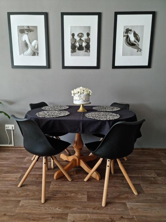 Ferienwohnung Relax Wellness Apartman Hajdúszoboszló Exterior foto