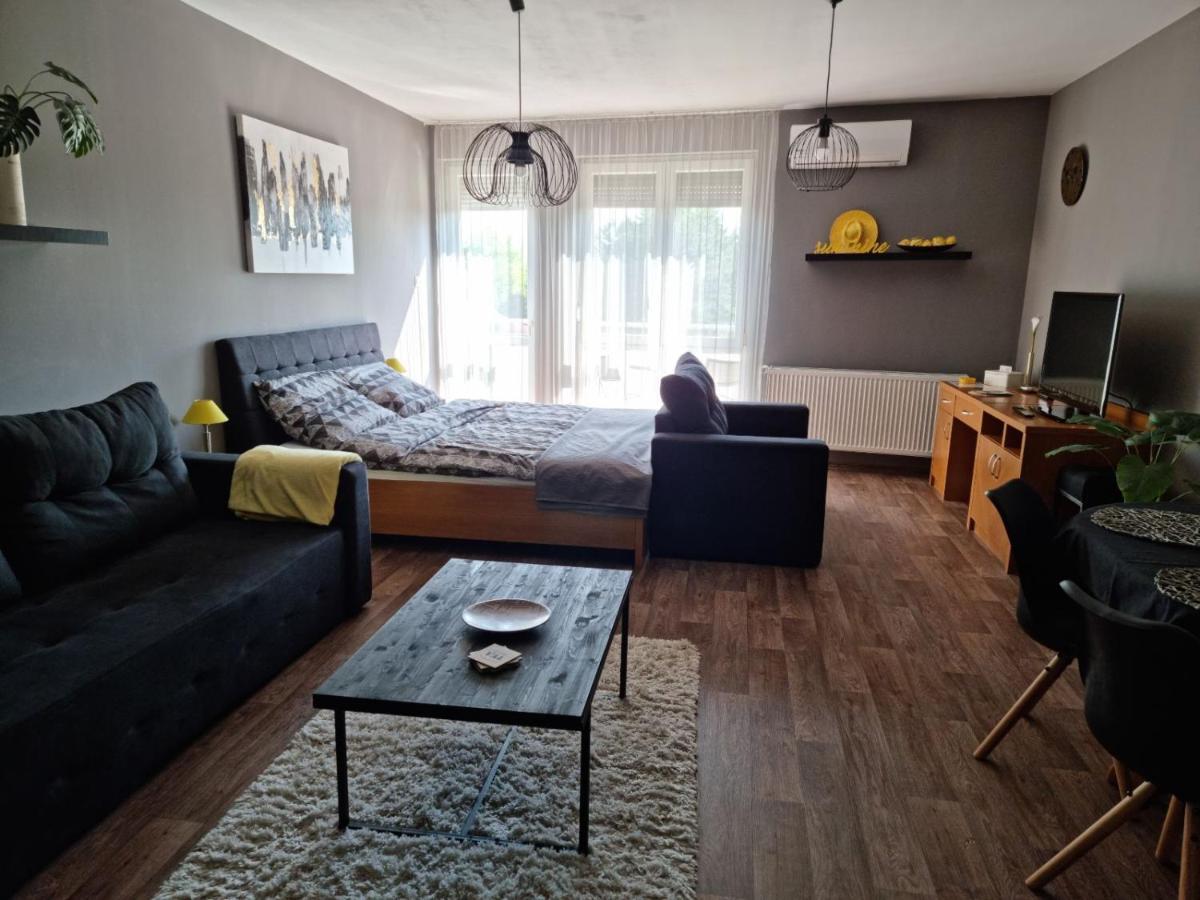 Ferienwohnung Relax Wellness Apartman Hajdúszoboszló Exterior foto